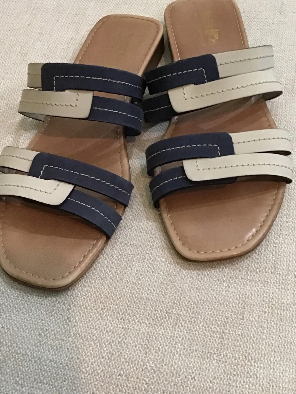Coach and Four Tan Leather Sandals Sz 9